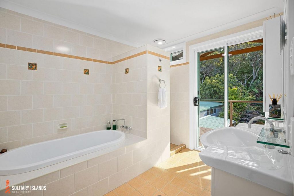 34 Nugget St Diggers Camp NSW 2462 Solitary Islands Real Estate